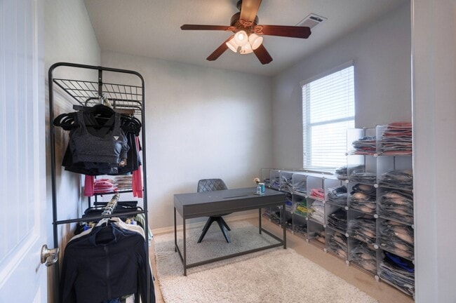 Photo - 108 Cove Cir