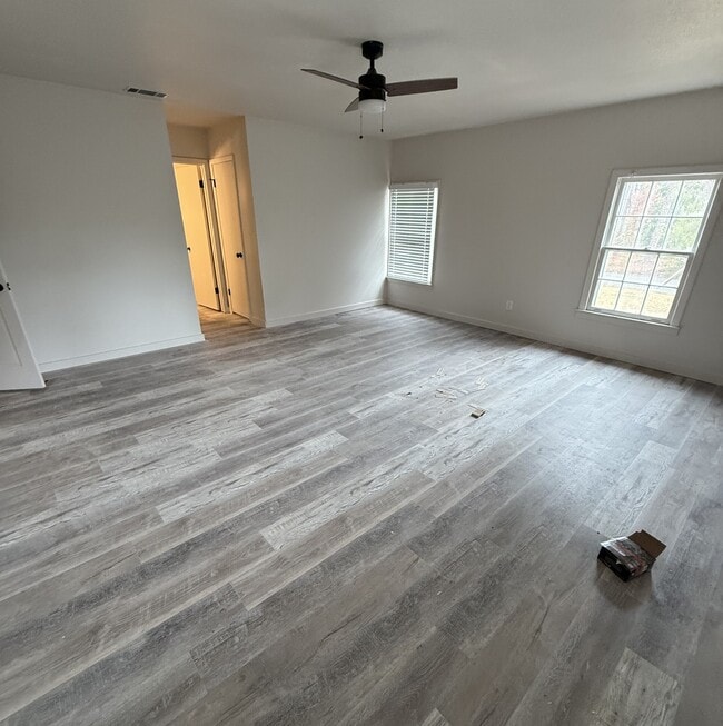 Photo - 1402 Perryman Dr