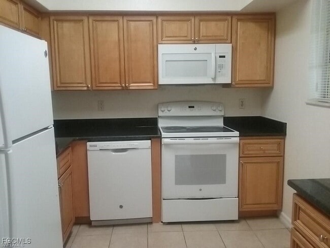 Photo - 8358 Bernwood Cove Loop Unidad 712