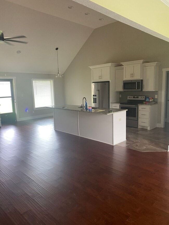 Photo - 16 White Birch Dr