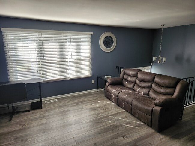 Photo - 8917 Loughran Terrace