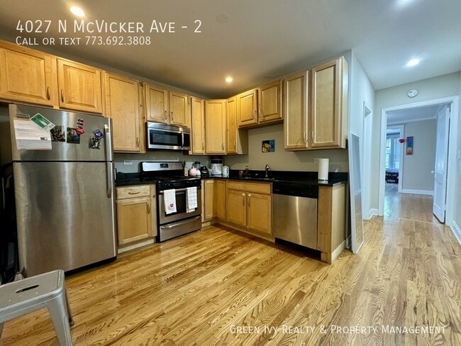 Building Photo - 4027 N McVicker Ave Unit 2