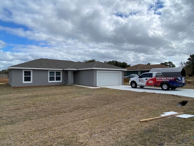 Photo - Custom Home - Desirable SE Ocala Neighborhood 3/2/2 **Won't Last**