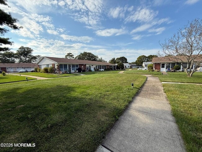 Photo - 1178B Clydebank Ct