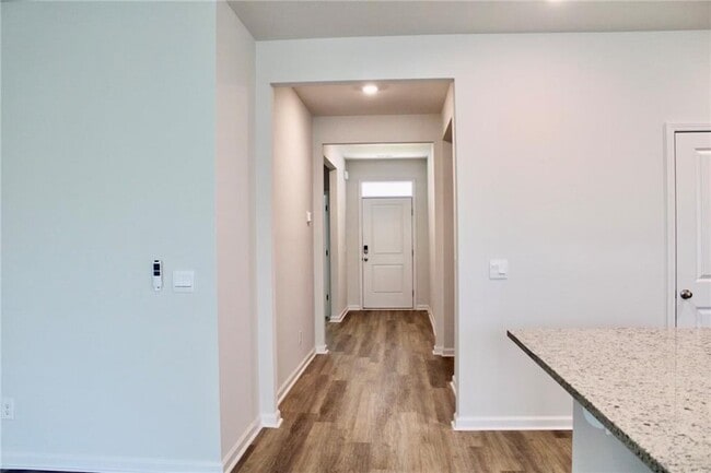 Photo - 102 Fremont Ln