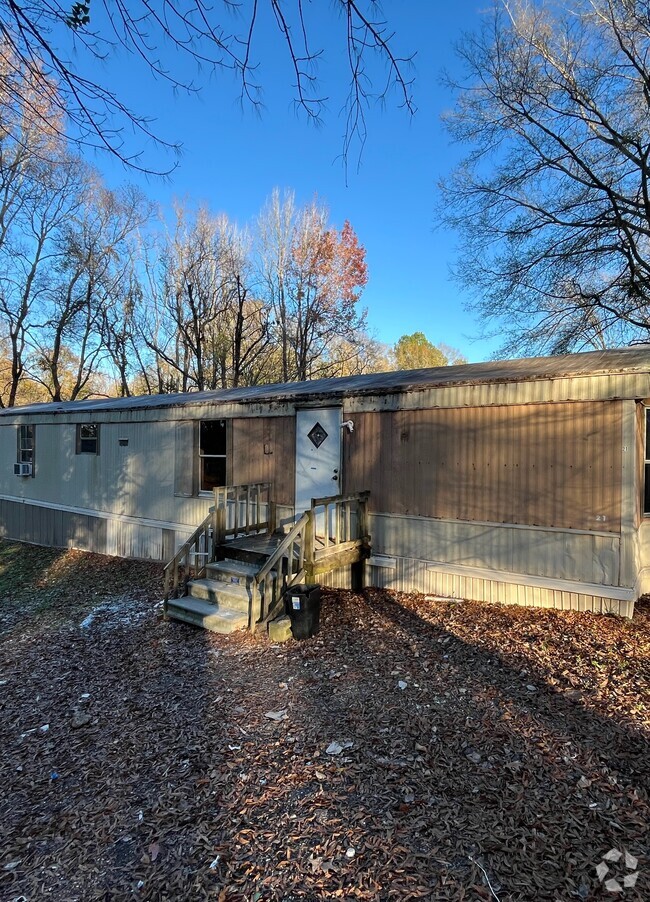 Building Photo - Trailer 21 Rental