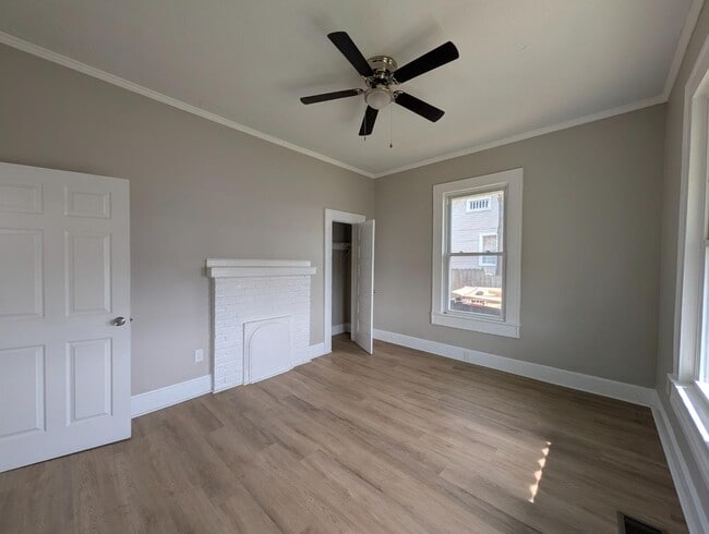 Photo - 1522 Buncombe Rd