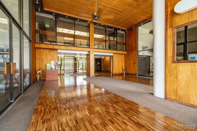 Photo - 2724 Kahoaloha Ln