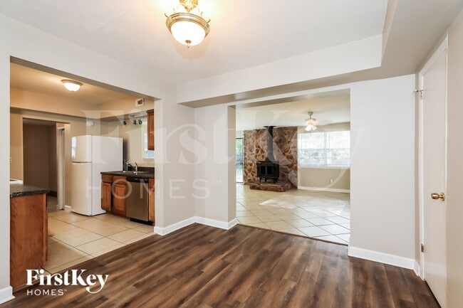 Photo - 3204 Rogero Rd