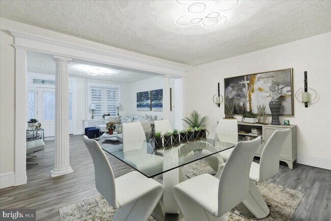 Photo - 405 Reading Ave