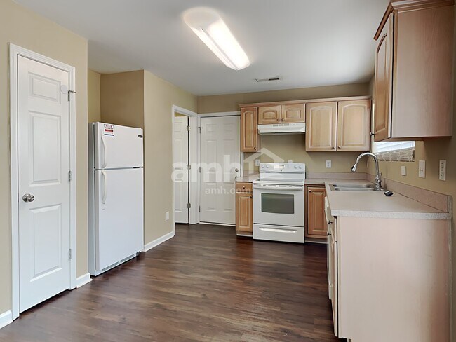 Photo - 529 Osborne Rd