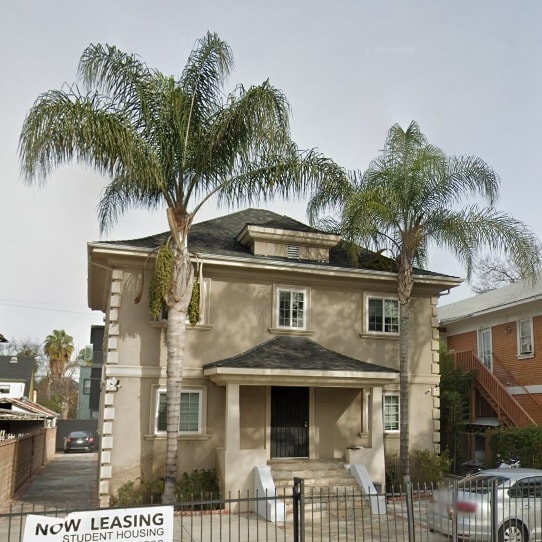 Building Photo - 1153 W 37th Pl Unit Rear