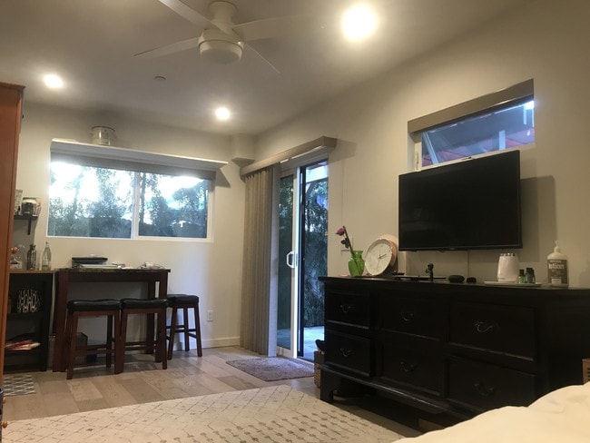 846 N Cherokee Ave Unit Studio