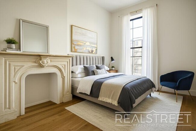 Photo - NEW & Charming 3 Bed Parlor Floor-through ... Apartamento Unidad 2