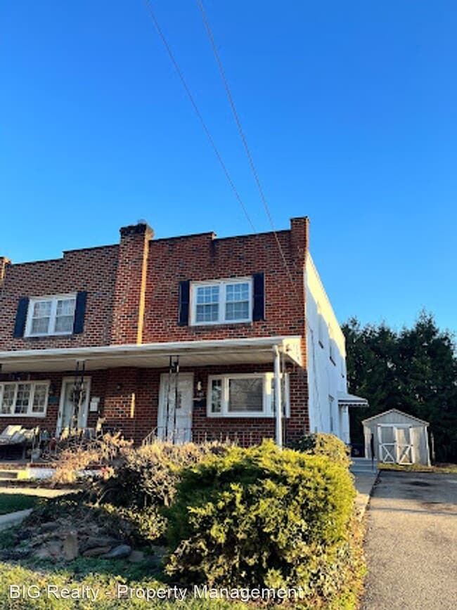 3 br, 1 bath House - 1305 W James St - 3 br, 1 bath House - 1305 W James St