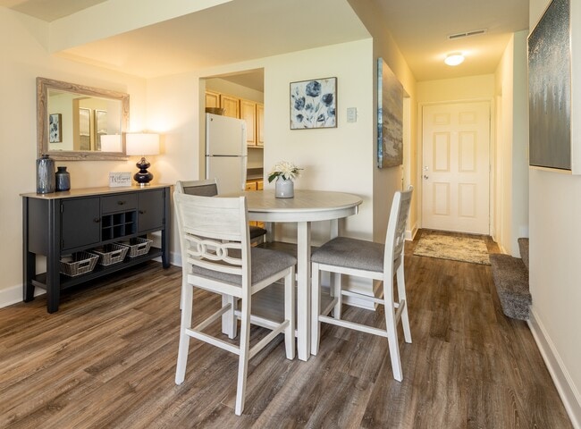 Seven Oaks Townhomes