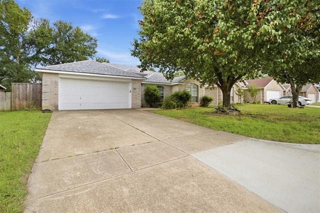 Building Photo - 1105 Hidden Glade Dr