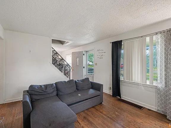 Photo - 721 S Wellington St