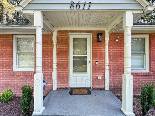 Photo - 8611 Richmond Rd