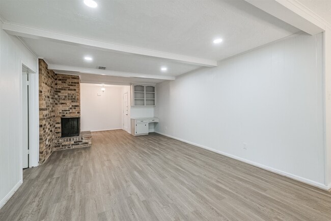 Photo - 3311 Palm Desert Ln