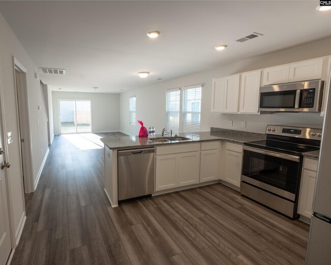Photo - 348 Braemar Dr