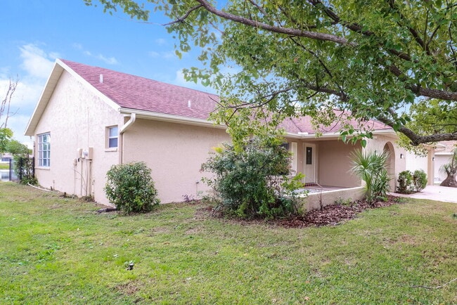 Photo - 7618 Summertree Ln