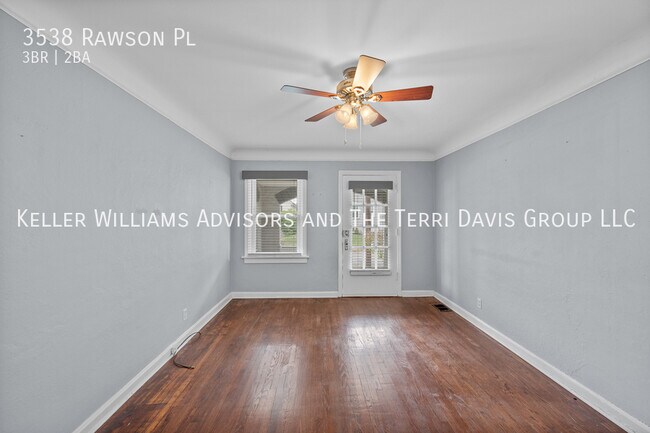 Photo - 3538 Rawson Pl