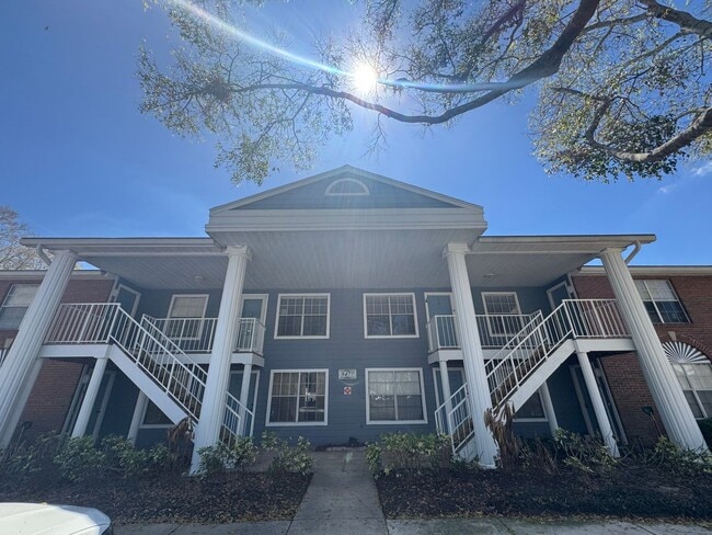 Photo - Charming 2-Bedroom Condo with Pool Access & Water Included – Prime Orlando Location