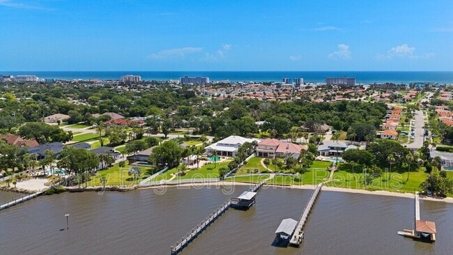 Photo - 626 Riverside Dr