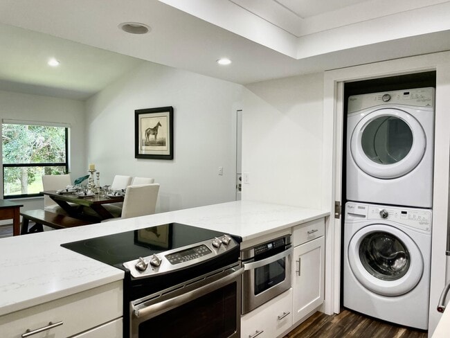 Photo - 11863 Wimbledon Cir Unit 546