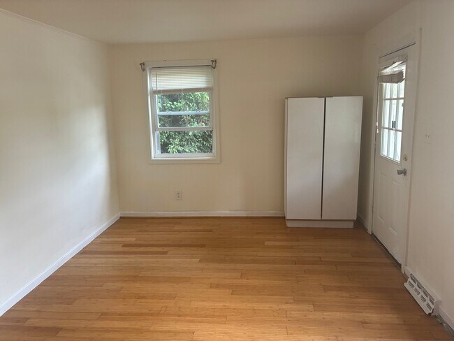 Photo - 5540 60th Ave