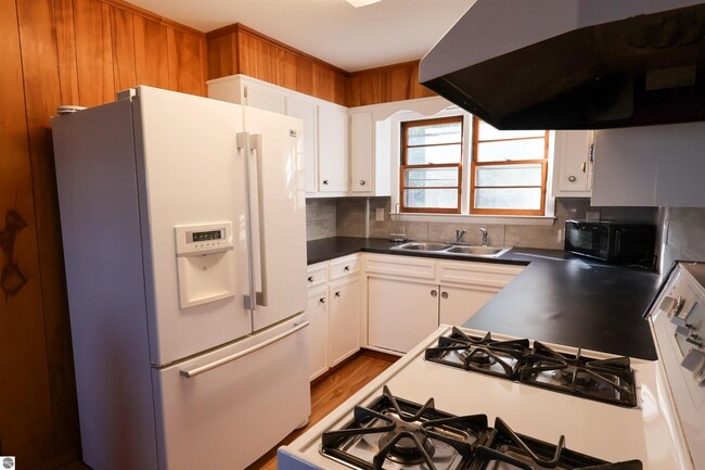 Photo - 1043 Cranberry Pike