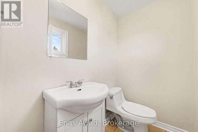 Photo - 2001 Kelden Crescent