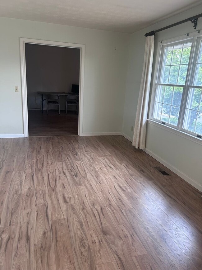 Photo - Spacious 3 Bedroom Home Close to JMU, EMU & Downtown Harrisonburg!