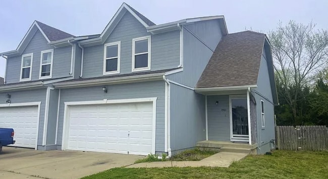 19009/19011 S Ash St, Belton, MO 64012 - 19009/19011 S Ash St, Belton, MO 64012 Apartamento Unidad 19011 S Ash St
