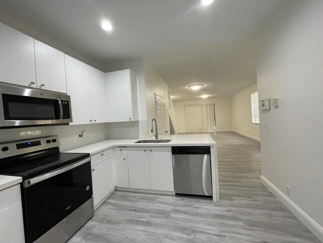 Photo - 4329 Vineyard Cir