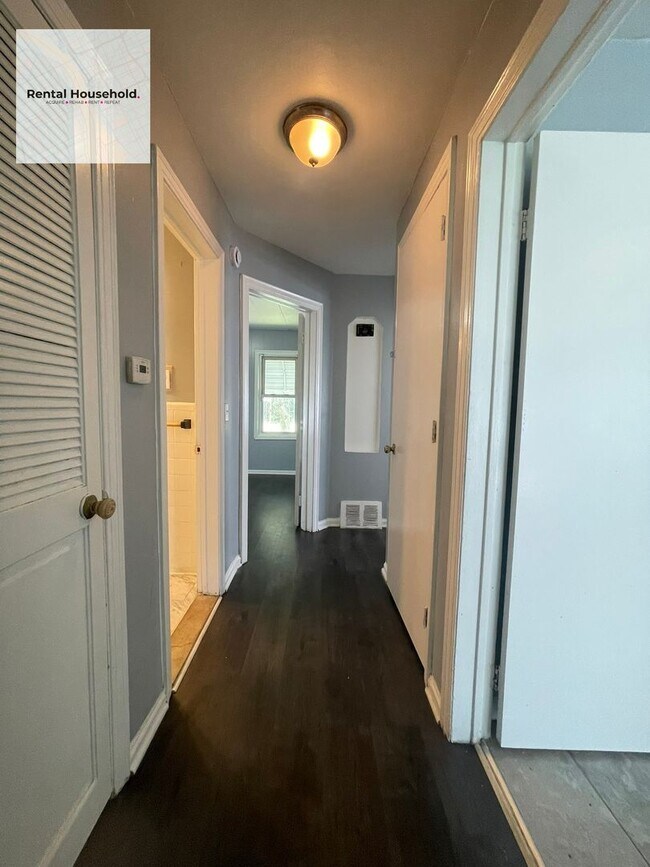 Photo - Cozy 3-Bedroom Bungalow for Rent: A Perfect Place to Call Home (SECTION 8-Preferred)