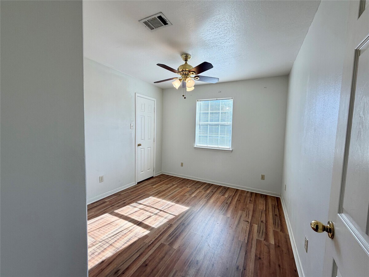 Photo - 11102 Maize Ln