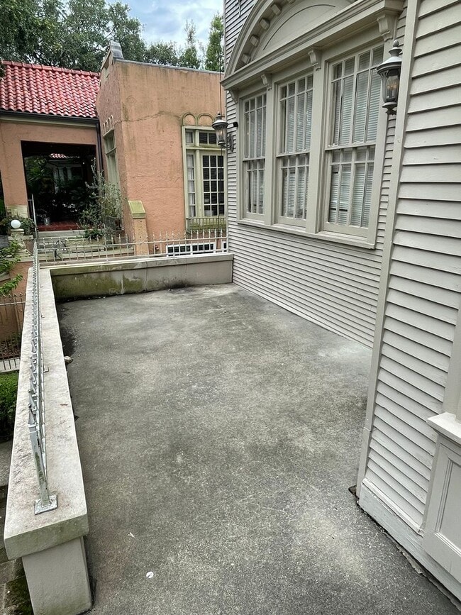 Photo - 3620-3620 Napoleon Ave Unit 3618 Down