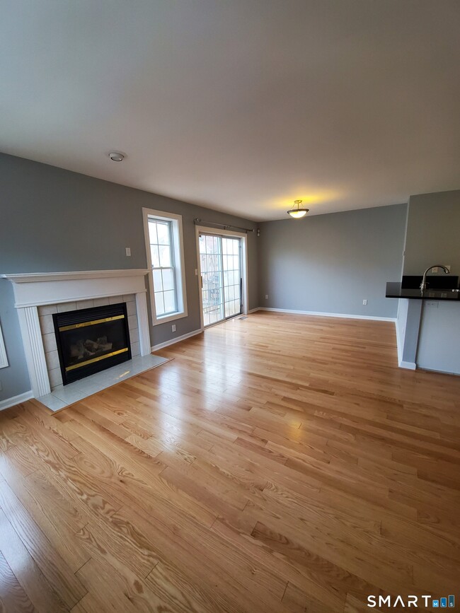 Photo - 157 Leeder Hill Dr Unit 206