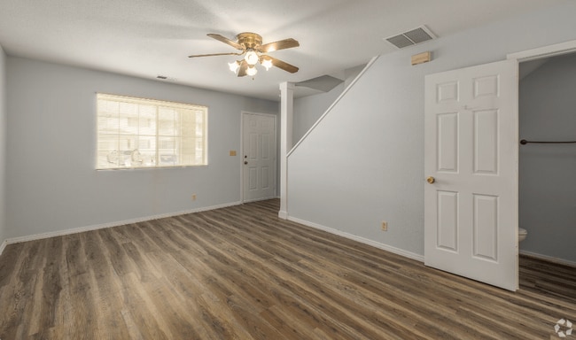 Golden Oaks Apartments