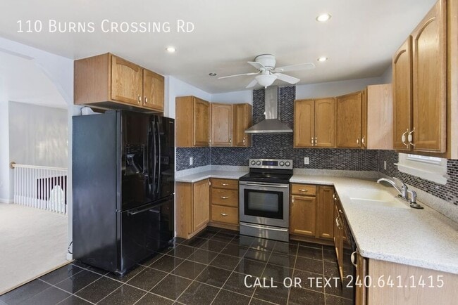 Photo - 110 Burns Crossing Rd