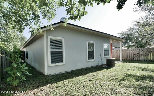 Photo - 1290 Ardmore St