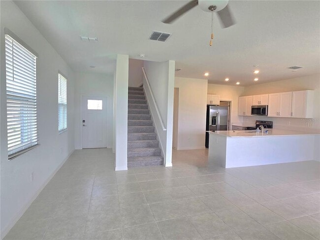 Photo - 32174 Spiceberry St