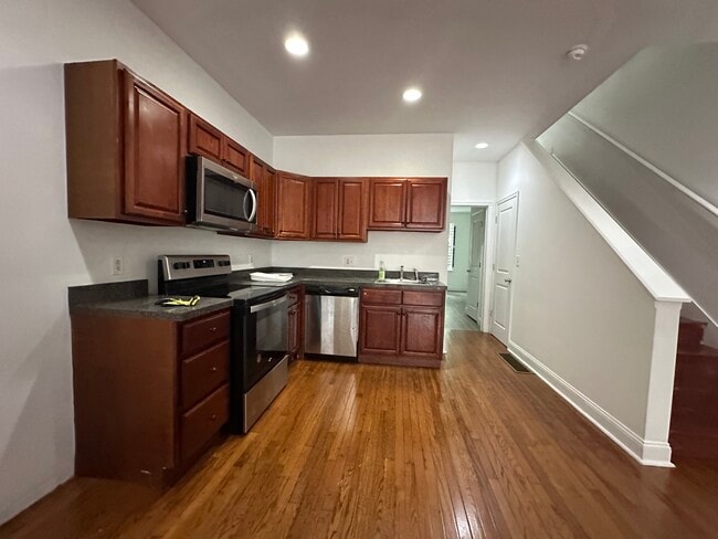 Building Photo - 1937 N Gratz St Unit 1 Rental