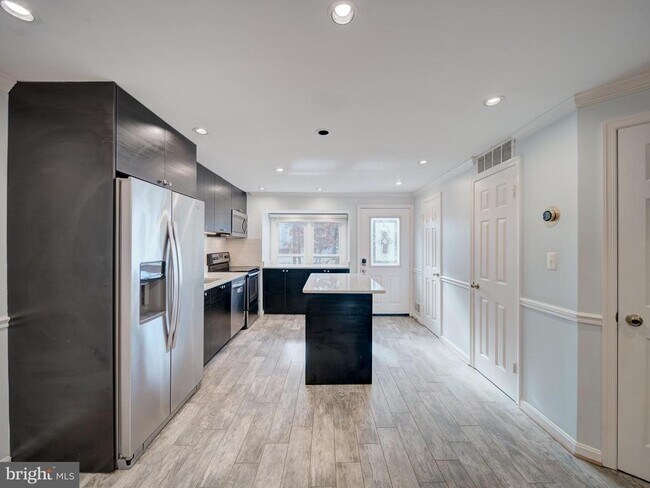 Photo - 6191 Little Valley Way