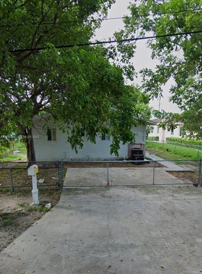 Photo - 2150 NW 65th St