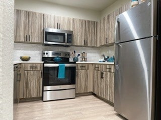 4001 Midtown