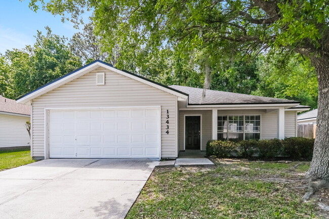 Photo - 13434 Ashford Wood Ct E Casa