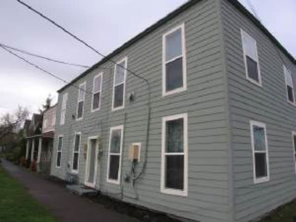 Building Photo - 235 NE 76th Ave